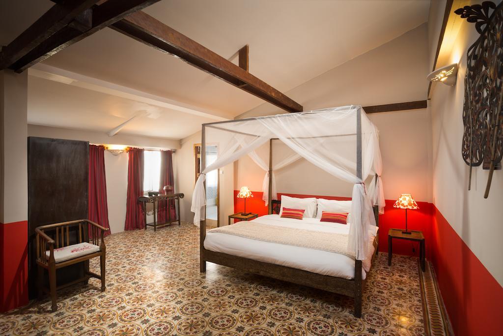 Villa Langka Hotel & Restaurant Пном Пен Екстериор снимка