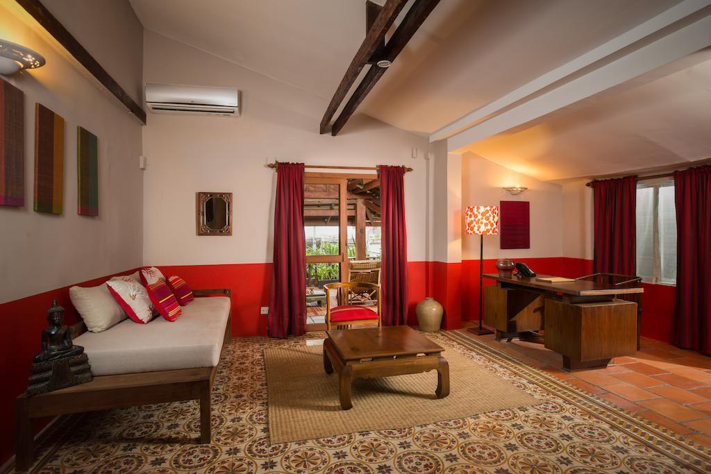 Villa Langka Hotel & Restaurant Пном Пен Екстериор снимка