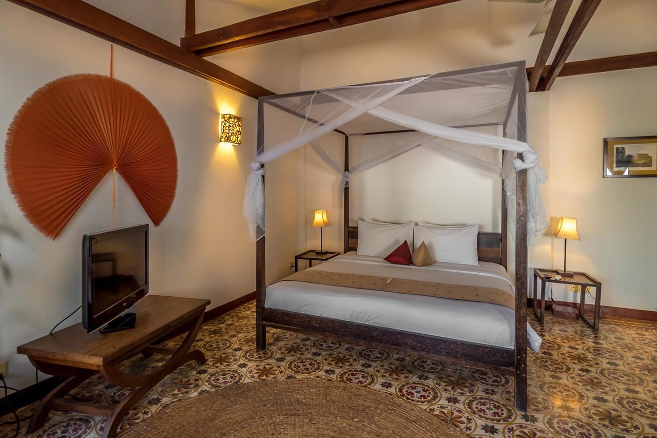 Villa Langka Hotel & Restaurant Пном Пен Екстериор снимка