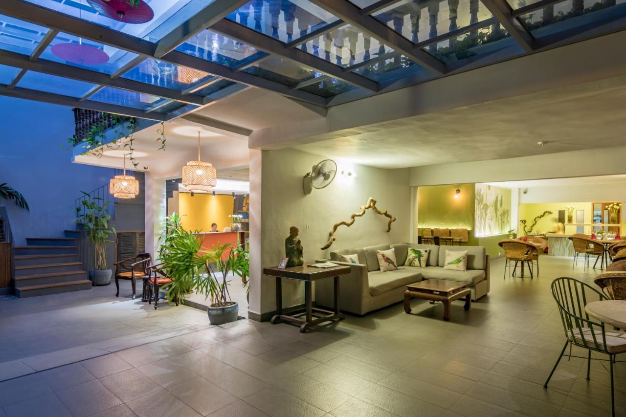 Villa Langka Hotel & Restaurant Пном Пен Екстериор снимка